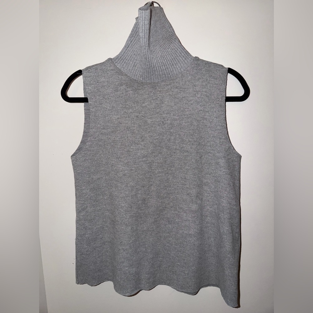 Zara Ribbed Gray top